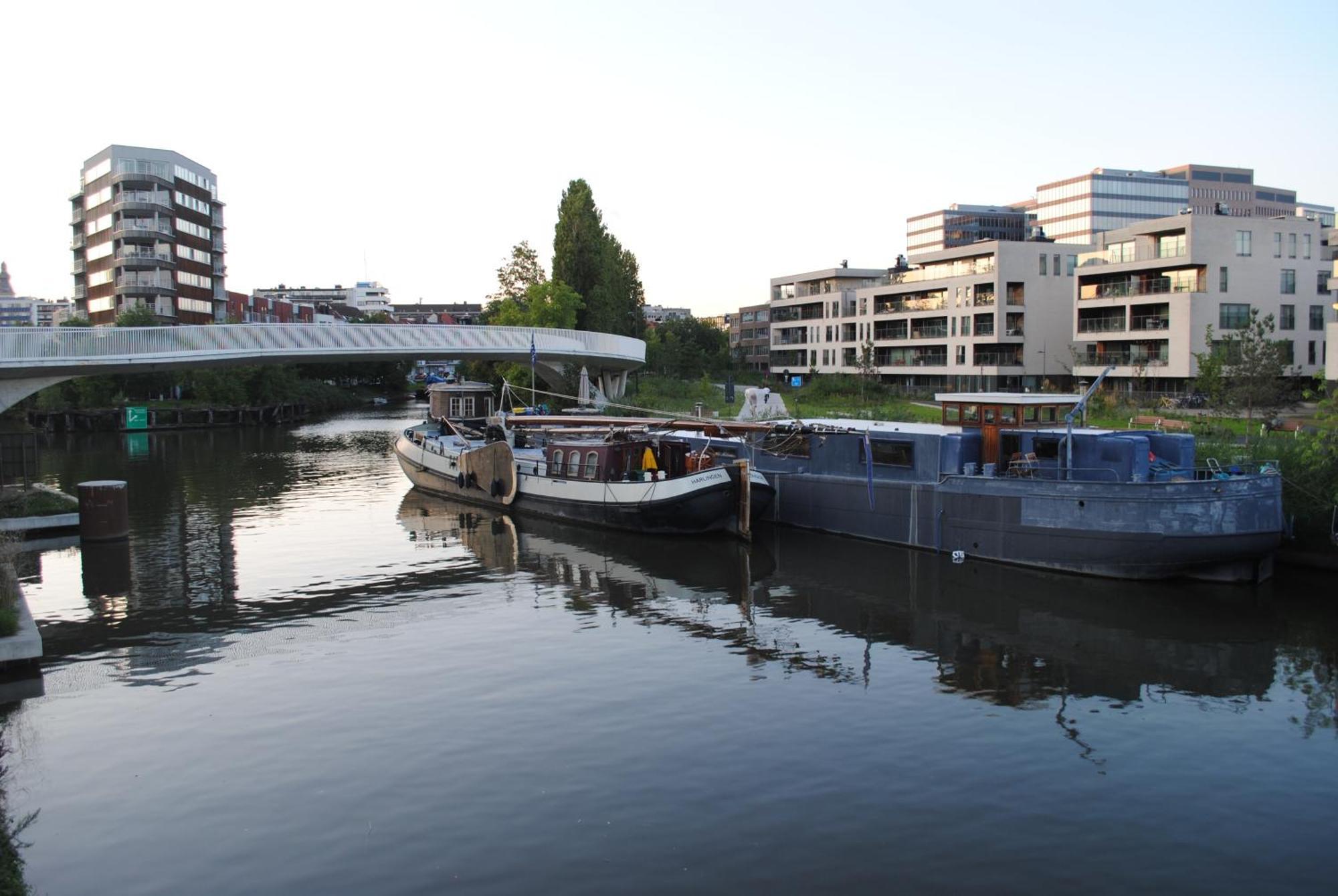 Boat & Breakfast Bellevue Hotel Gent Ngoại thất bức ảnh